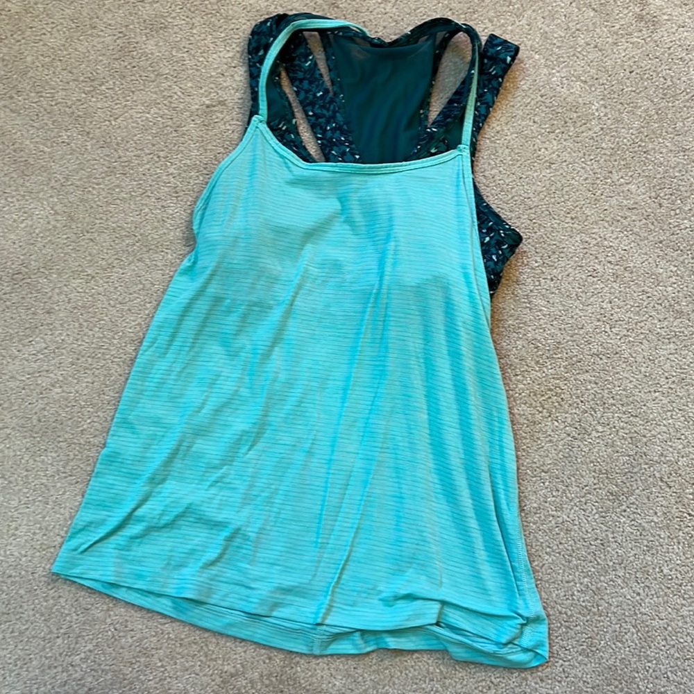 Lululemon mint tank top, built in bra, size 4, great condition